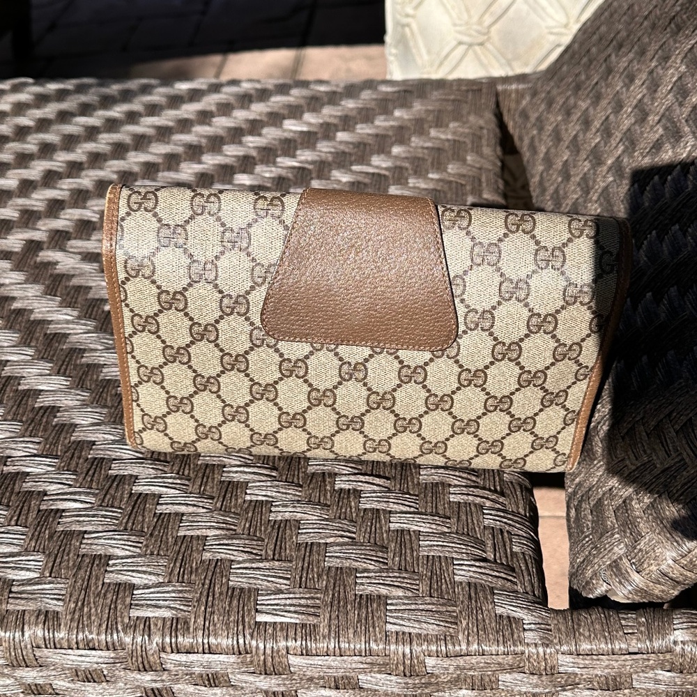 Gucci GG Supreme Leather Trim Clutch - Picture 3 of 5
